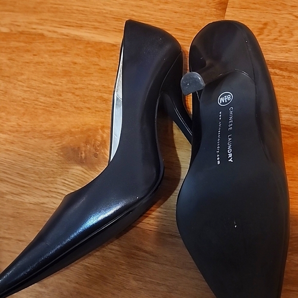 Chinese Laundry - Picture 5 of 6